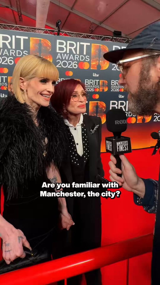 "Why does everything always have to be in London?" - @MrsSOsbourne 

#BRITs #redcarpet #Manchester 