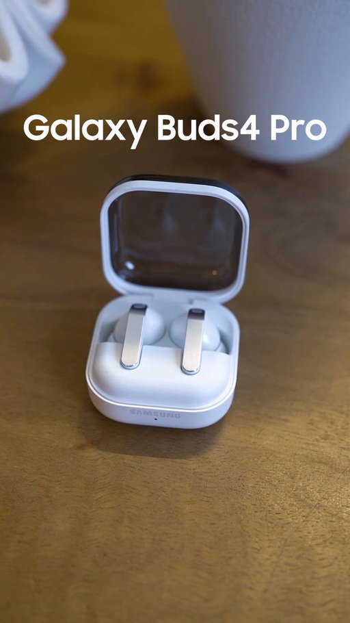 The new Galaxy Buds4 series just dropped ✨ 
Here are the top 3 features you won't want to miss - tell us your fave in the comments 👇 

Learn more: https://t.co/RPcBrkVO3A

#GalaxyAI #GalaxyBuds4 #LevelUpYourSound 
