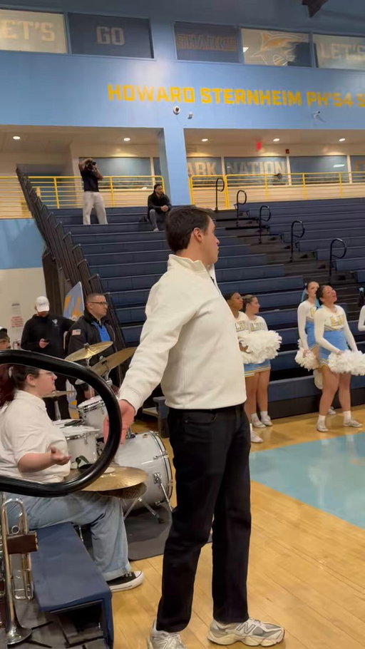 If you’re wondering why LIU is 11-1 at home, it’s because they have these absolute menaces on the sideline 