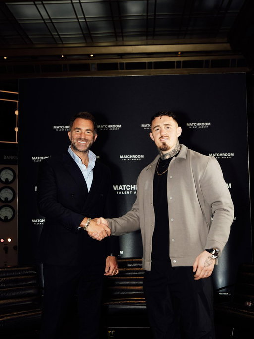 New beginnings in the big smoke 👊🏴󠁧󠁢󠁥󠁮󠁧󠁿🤝 @EddieHearn @matchroomsport 