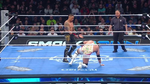 .@Carmelo_WWE is just showing off 😮‍💨 