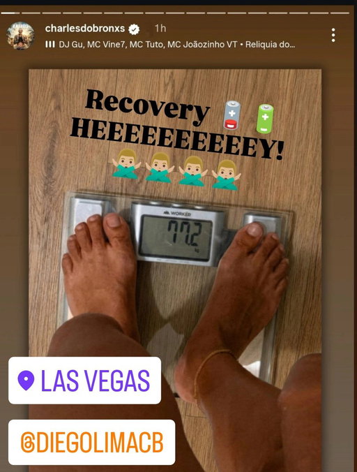 BREAKING 🚨 Charles Oliveira posted a recent photo on Instagram showing a BRUTAL weight rebound. 🔥🔥

With just under 12 hours after the weigh-in, the fighter is already at 170 pounds. Expectations are that he could reach 182 pounds by fight time.

The kid’s pumping up! 🔥🥊 