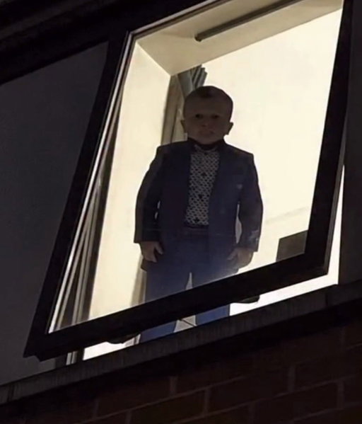 watching people hit parlays 