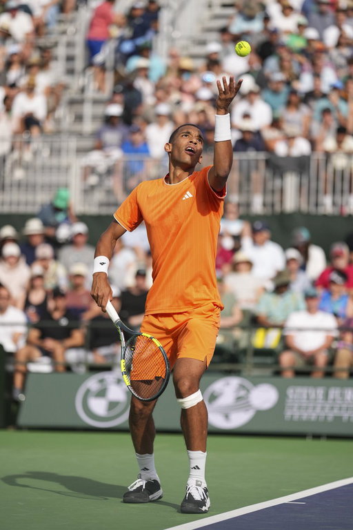 Privileged to have had the chance to battle it out with Gael at least one more time 🙌🏽💪🏽 …and a battle it was today 🔥 

📸: @bnpparibasopen | # 2,3 Clive Brunskill
🎥: @TennisTV | @atptour 