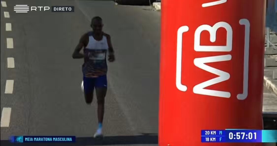 Jacob Kiplimo sets a half marathon world record at 57:20…

Yes, that’s 13.1 miles in 57 minutes and 20 seconds. Incredible. 

