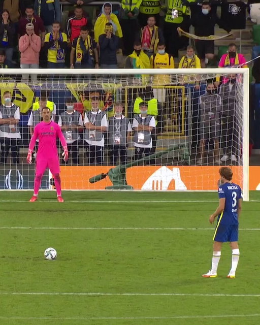 The Ball kids knew 🧠 