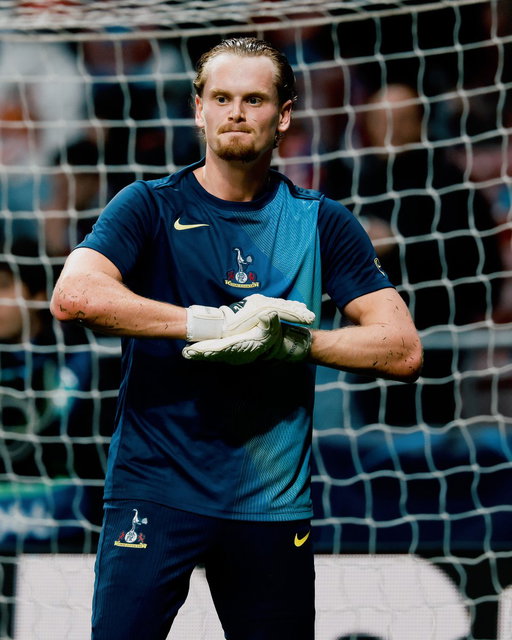 Toni's @ChampionsLeague debut 🧤🇨🇿 
