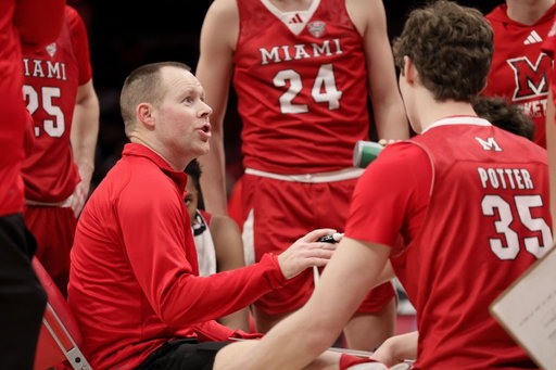 MIAMI OHIO LOSES IN THE FIRST ROUND OF THEIR CONFERENCE TOURNAMENT! 🤯 

Should they get an at large bid?    

❤️ LIKE for YES 
🔁 RT FOR NO 