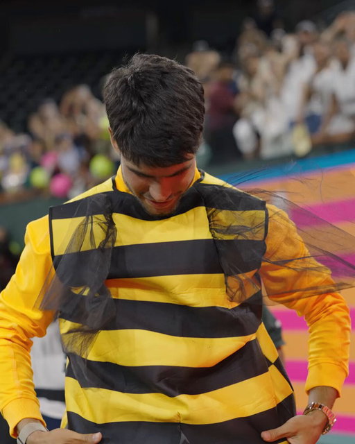 Absolutely buzzin' 🐝

@carlosalcaraz | #TennisParadise 