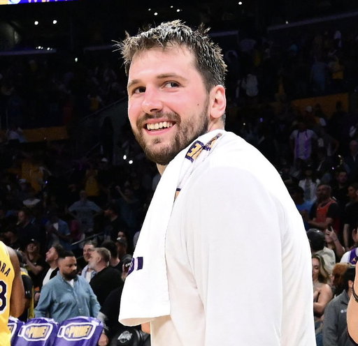 Luka Doncic already has more career 50-point games than 99.74% of players in NBA history.

Every time someone drops 50 this season, DoorDash adds an item to “The Bag” for one lucky fan.

What item will DoorDash add for Luka? 👀 