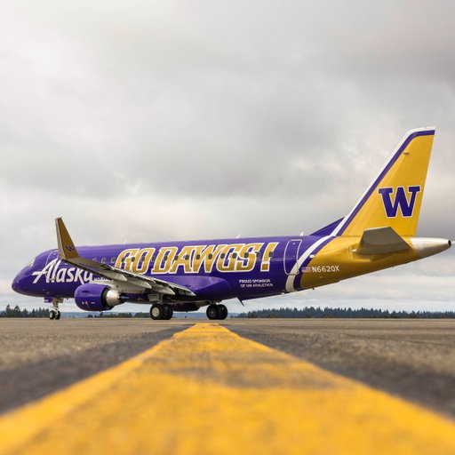 The @UW and @AlaskaAir announced today a renewed 10-year partnership that will continue Alaska's naming rights to Alaska Airlines Arena at Hec Edmundson Pavilion and expand a shared commitment to student-athlete success and community engagement.

📰 https://t.co/RHdEeGCPVc 