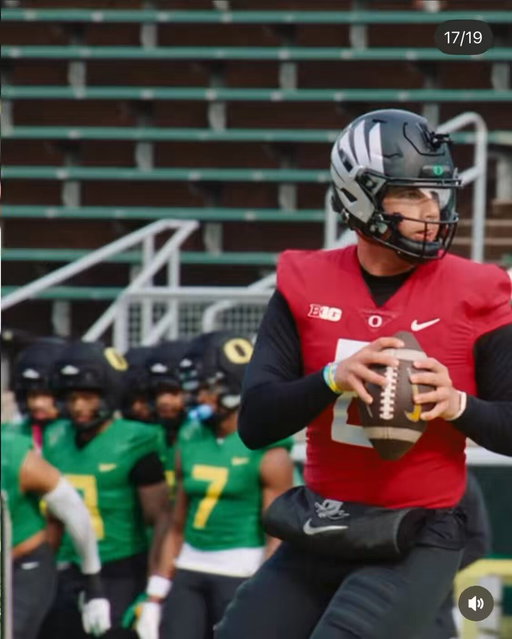 First Look at Dylan Raiola at Oregon 👀
 