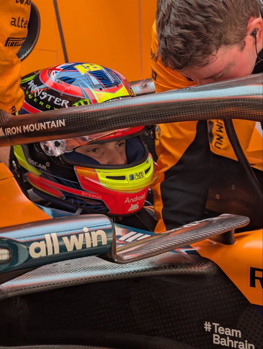 Ready to go 👊

#McLarenF1 | #ChineseGP 🇨🇳 