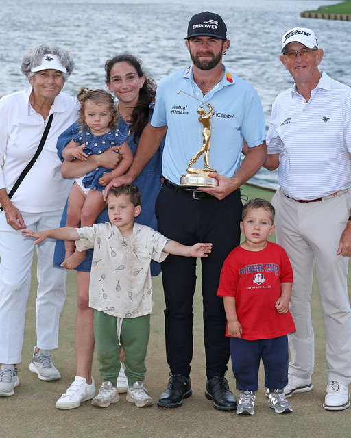 A family win! 💚

Congratulations to Cameron Young, his dad (and coach) David Young, PGA, and the rest of the team. 
