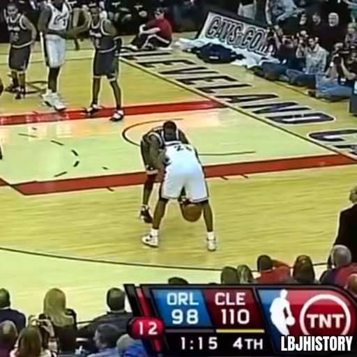 2010 LeBron frying the league with pure skill 👑

 