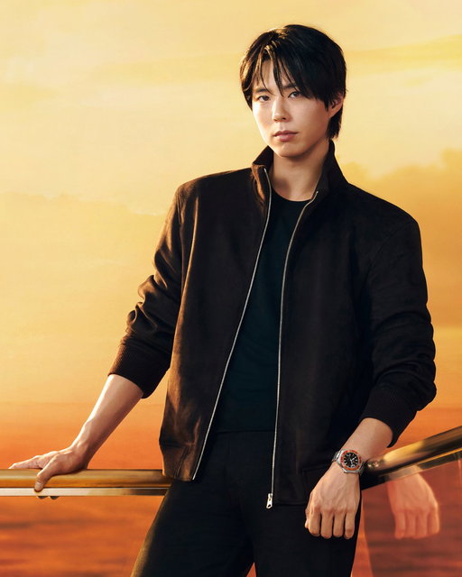 Warm, vibrant, and full of character. OMEGA Brand Ambassador Park Bo-gum lights up the frame in his orange Planet Ocean. Follow the link to discover more.

#OMEGA
#PlanetOcean 