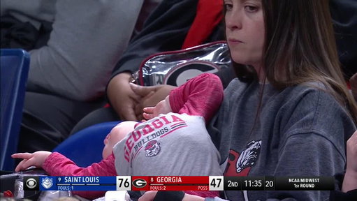 Checking in on UGA fans 😴 