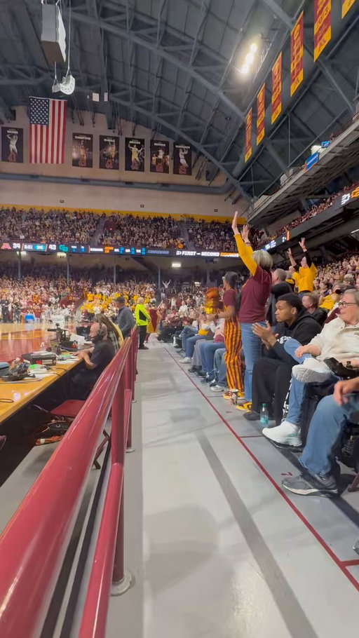 bringing the energy 〽️ 