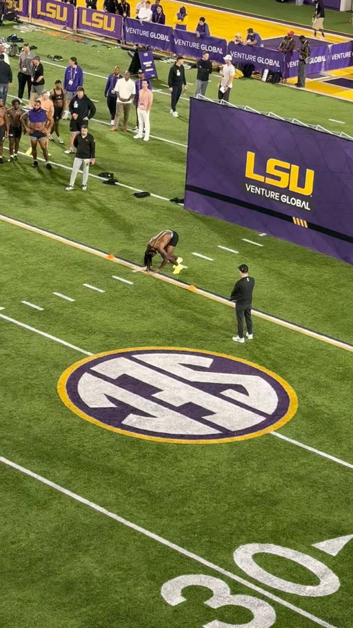 LB Harold Perkins Jr. at LSU Pro Day:

4.38 in the 40-yard dash 👀 