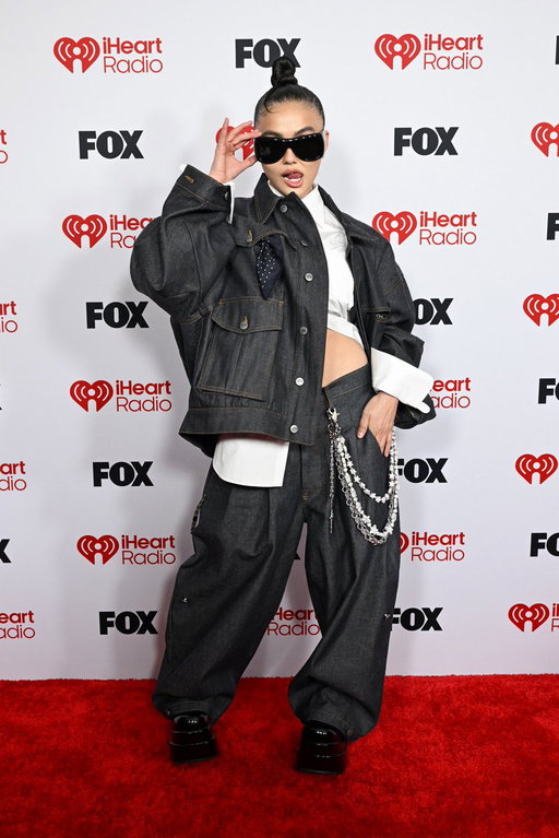 @agnezmo is SERVING! 💕💫👏

#agnezmo #iHeartAwards2026 