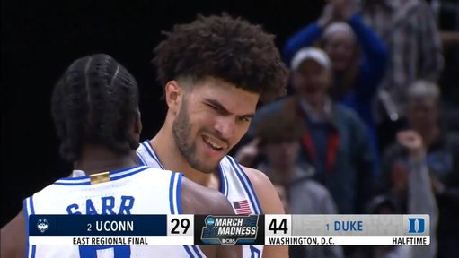 Duke takes a commanding 44-29 lead into the half 👀 