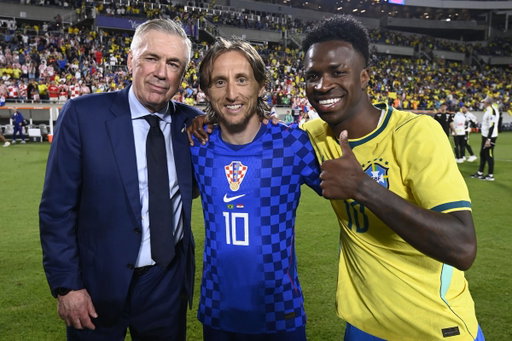 🇭🇷🤗🇧🇷

✔️ @lukamodric10 
✔️ @vinijr 
✔️ @MrAncelotti 
✔️ @CBF_Futebol | @realmadrid 

#BRACRO #Family #Vatreni❤️‍🔥 