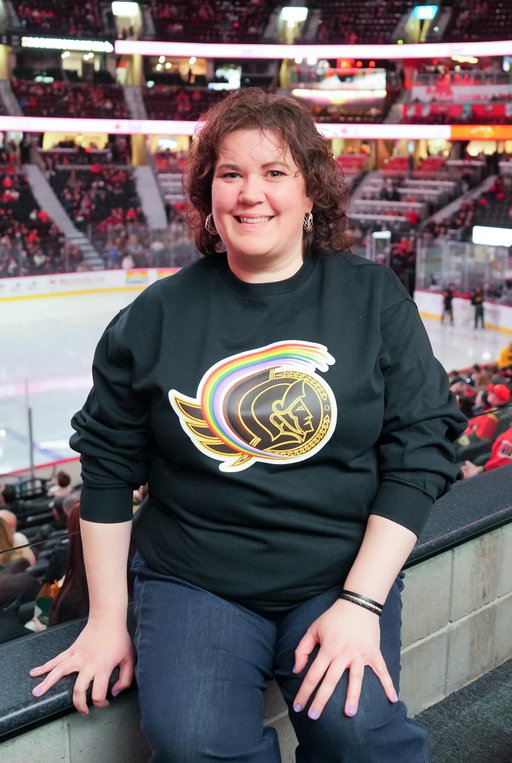 Thrilled to have Heated Rivalry author Rachel Reid with us to celebrate our Pride game tonight!

#GoSensGo 