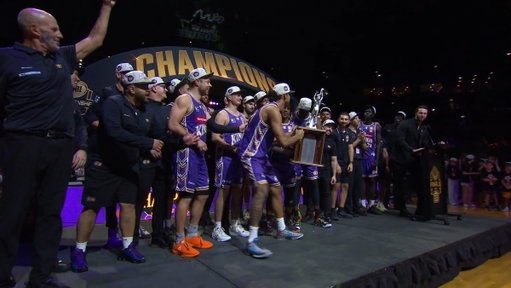 NO WAY THE TROPHY BROKE! 😭
 
The celebrations are well underway in Sydney!
 
#NBL 