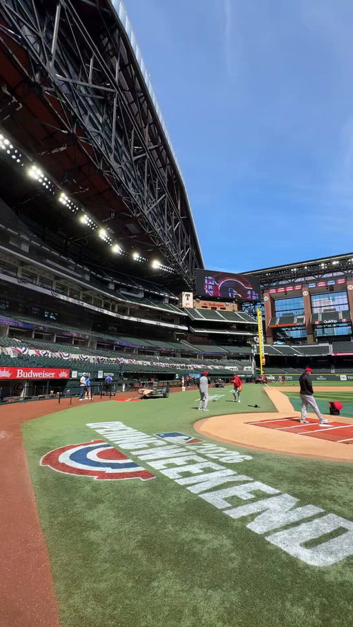 Ballpark has so much aura when the roof is open. 

The difference is actually so crazy  