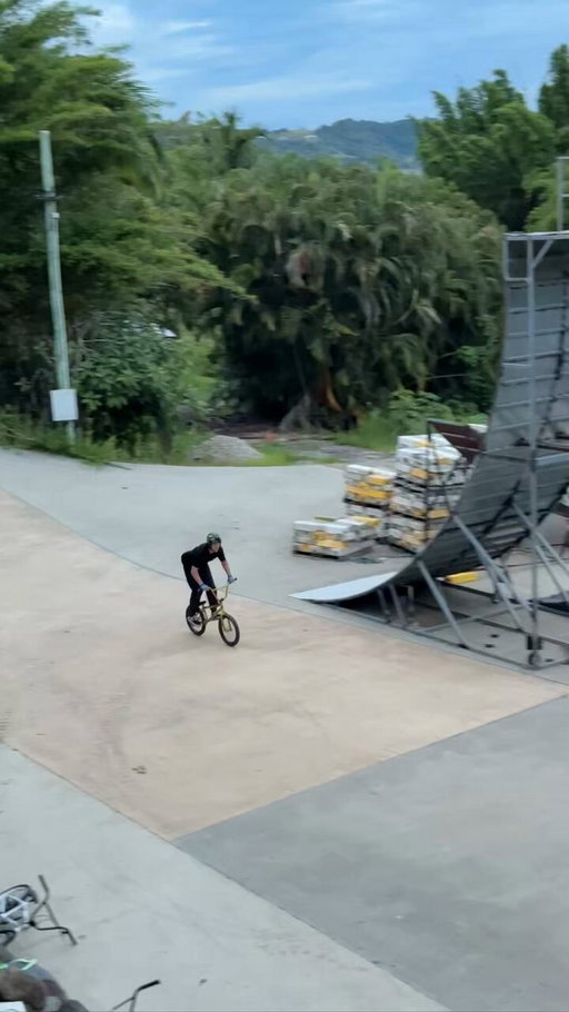 Worlds first dead body front flip on a BMX bike 🔥 RWilly does it again. 