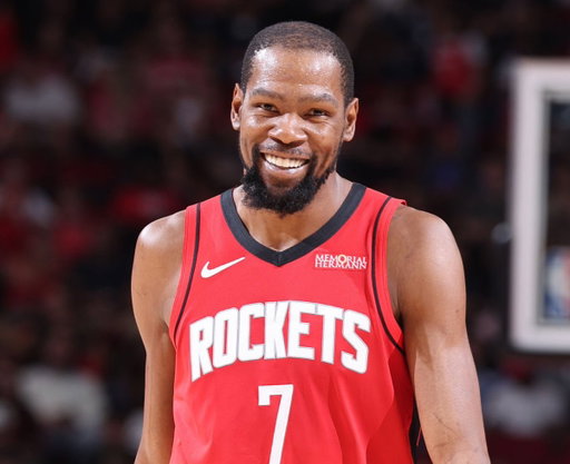 With his 31 points in the win vs. the Warriors, KD now has his 28th 30+ point game of the season. 

That’s the most 30+ point games he’s had in a season since 2015-16, 10 years ago 👀

He’s also on pace to play his most games since 2018-19.

Still going just as strong in year 17 🔥🔥