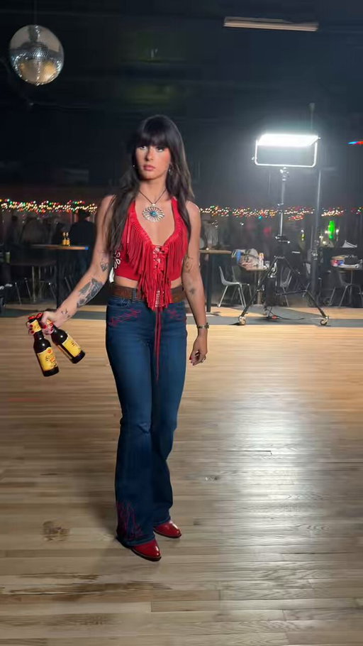 Have y’all watched the Choosin’ Texas music video?! 