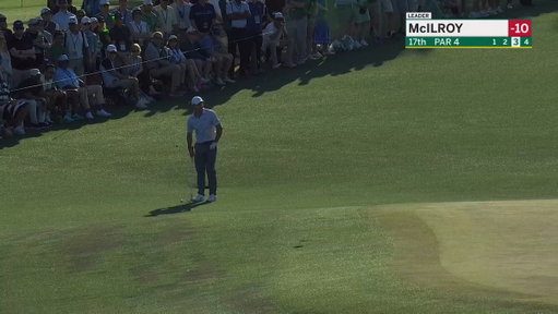 Roars for Rory after a chip-in birdie on No. 17. #themasters 
