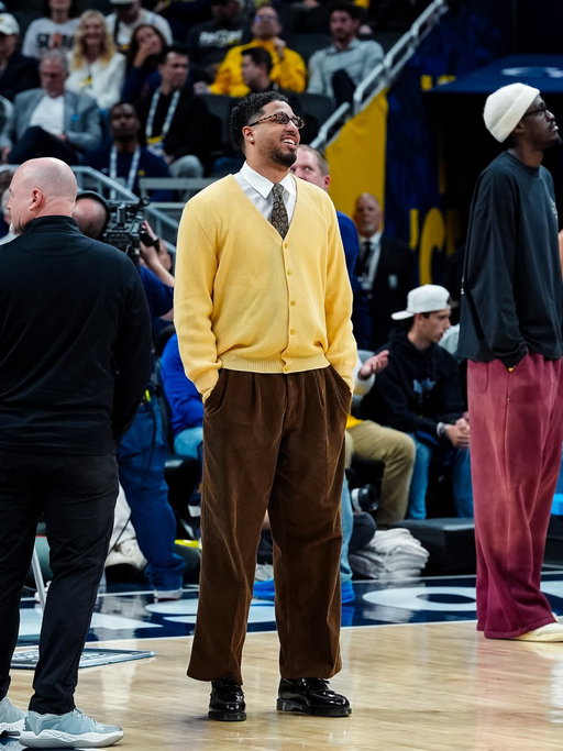 Tyrese Haliburton fit check 👀 