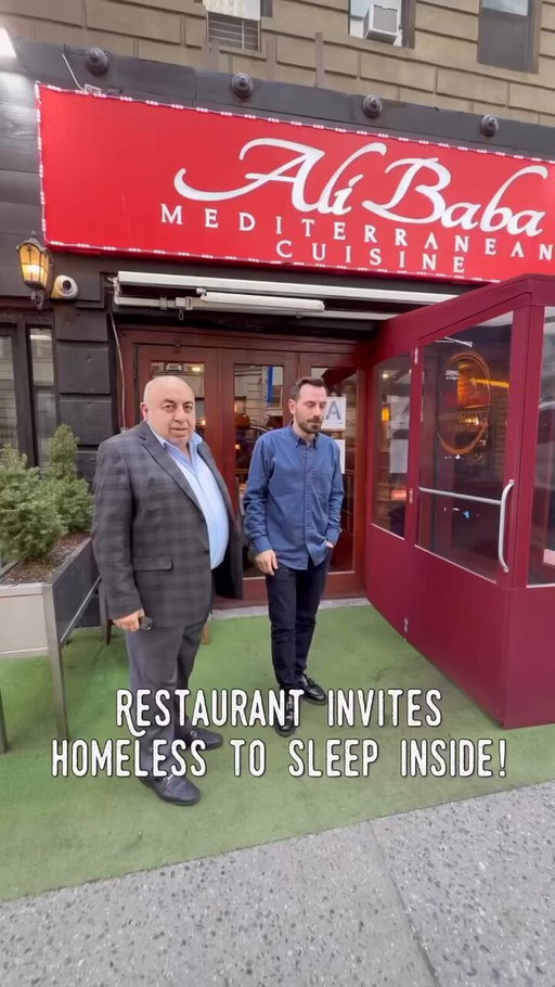 Good News Movement went to NYC to film this kindhearted Turkish man who created an entryway so homeless people could sleep in his restaurant. He also got them a heatlamp 🥺 If that wasn’t enough, for 8 years, he hits the streets weekly, donating his food to people in need. The world needs more Ali Babas. ❤️ 🇹🇷

📍 Ali Baba Mediterranean Cusine. 224 E 53rd St, New York, NY 10022

(🎥 @GoodNewsMVT )