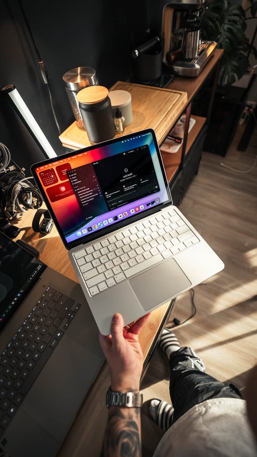 Using MacBook Neo for Programming. 
