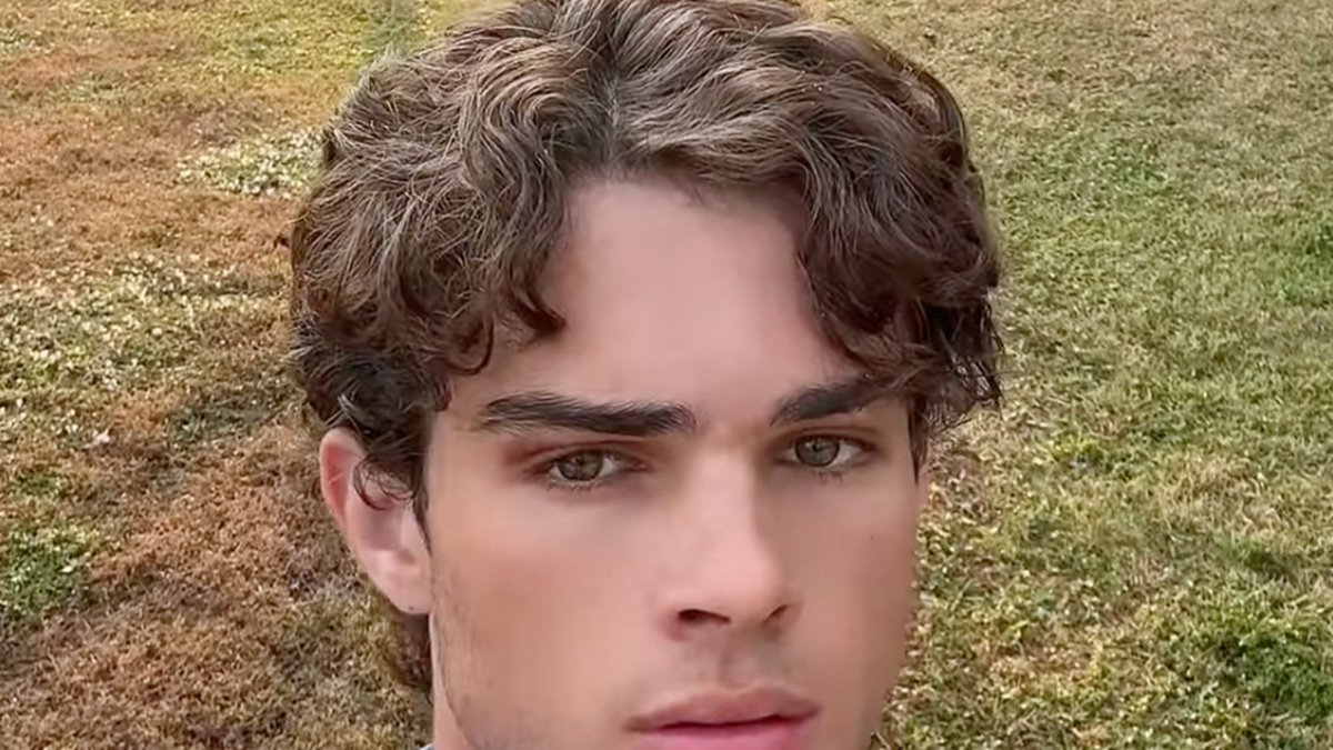 Clavicular Suffers Suspected Overdose, Hospitalized https://t.co/YyrWwmMtcE 