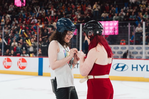 SHE'S GAY, MARCUS! 

Félicitations à Junie et Raven pour vos fiançailles💍

Congratulations to Junie and Raven on your engagement! 