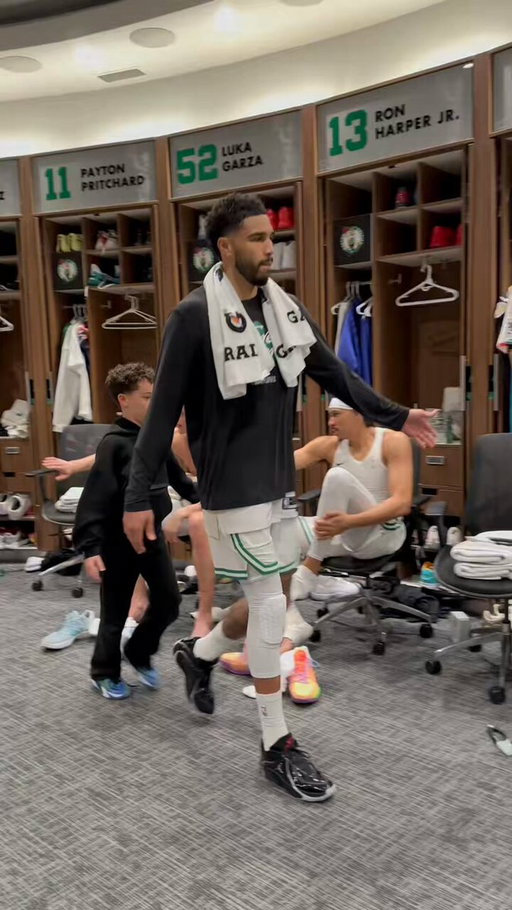 JB to Deuce: “No lemonade.” 

Deuce to JB: “I had lemonade today already.”

🤣🤣🤣 