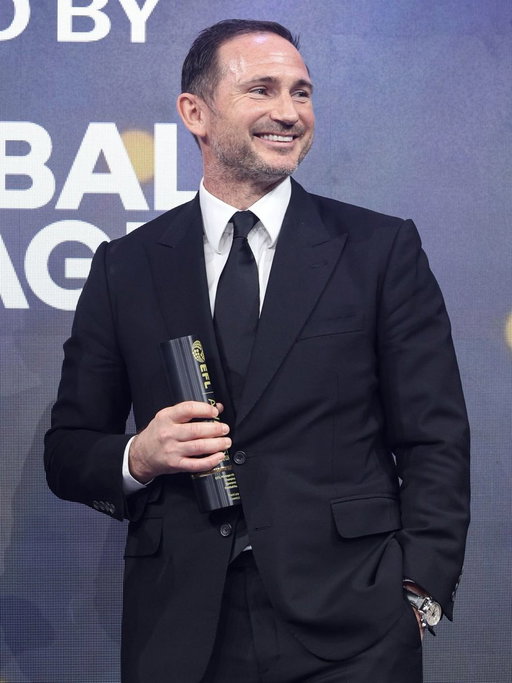 The 2026 EFL Championship Manager of the Season. 💫 
