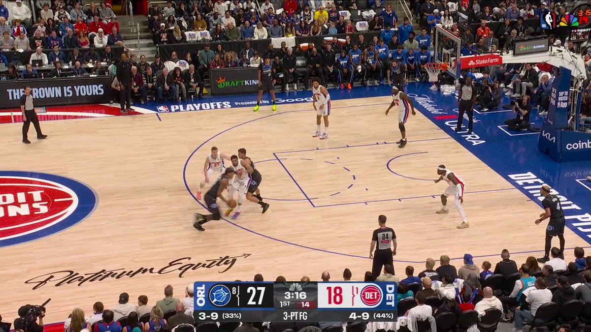 Stewart MASSIVE REJECTION 🚫
Cunningham THROW DOWN 💥

Detroit firing on both ends in Q1 of Game 1! 