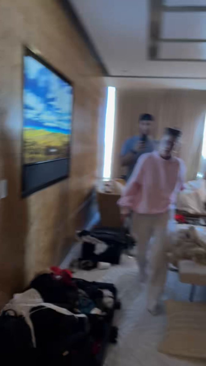 “That’s probably how you got the job in the 1st place. You told me you were fucking somebody, want me to say it?”

Payton and Oona go at it 