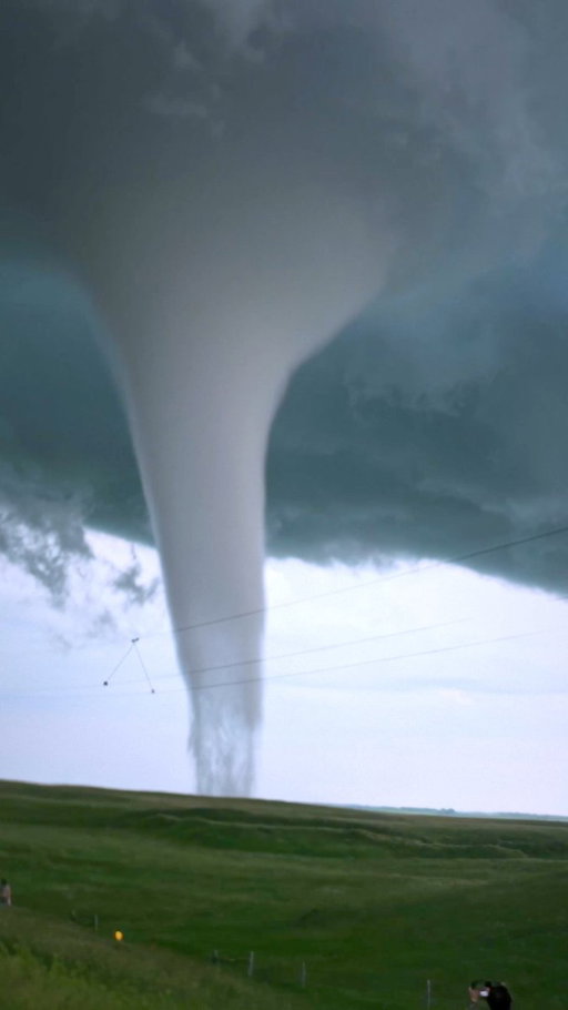 Would you chase the storm—or run from it? 🌪️

The new spinoff series In the Eye of the Storm: Chasers follows professional storm chasers as they film their most dangerous encounters themselves, inside America’s Tornado Alley.

Don’t miss the series premiere Sunday, May 17 at 10P on @Discovery. #EyeoftheStormChasers