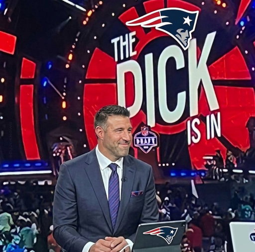 This picture now retroactively goes in the hall of fame 
