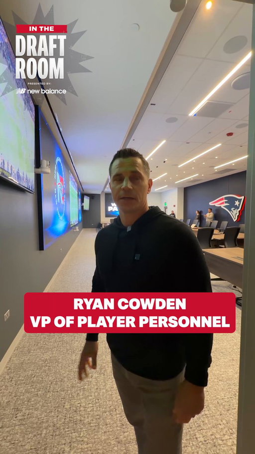 The new draft room 🔥

@NFL | @newbalance 