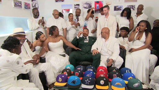 New @Chiefs DT Peter Woods' family had color coordinating outfits 🔥 