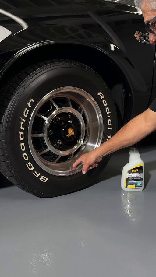 Want to clean your wheels without breaking out a bucket with soap and water? All you need is Ultimate Waterless Wash &amp; Wax &amp; a premium microfiber towel! 

In the Bay with @cpmopargarage 
#meguiars #cpmg #cpmopargarage #grandnational #turbo #waterless #carwash #ReflectYourPassion 