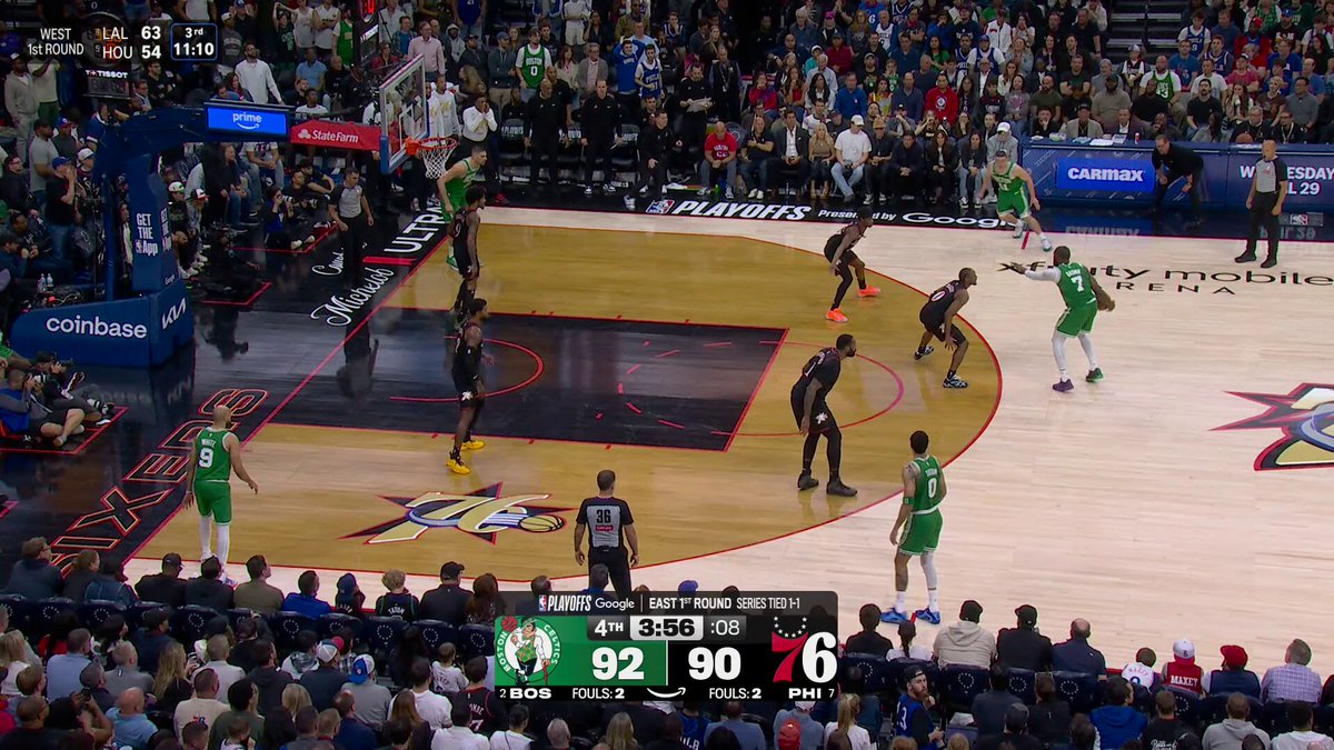 Jaylen Brown (25 PTS) EXTENDS Boston's lead to 4!

Under 4 to go in Game 3 on Prime 🍿 