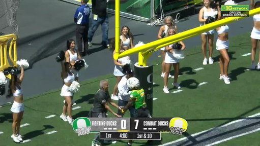 The Fighting Ducks answer quickly on a strike from Dylan Raiola to Evan Stewart!

#GoDucks x @BigTenNetwork 