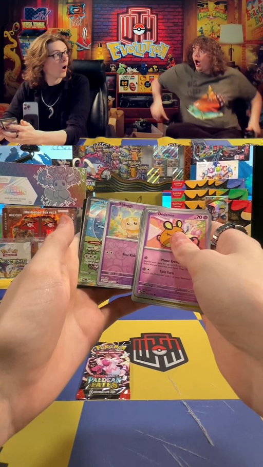 They got what they wanted😎🔥 

#pokemon #tradingcards #whodoyoucollect #hugehit #cardpull 